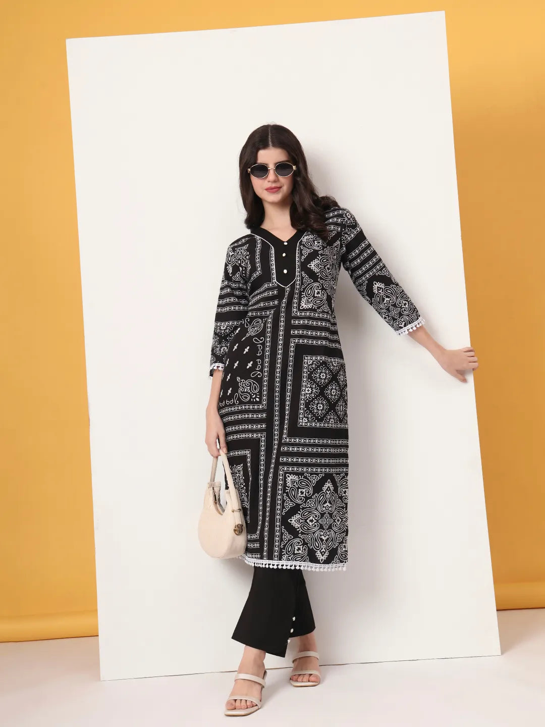 Yufta Black Cotton Straight Kurta Set