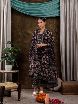 Yufta Black Floral Print Pure Cotton Beads Straight Kurta Dupatta Set With Lace Detailing