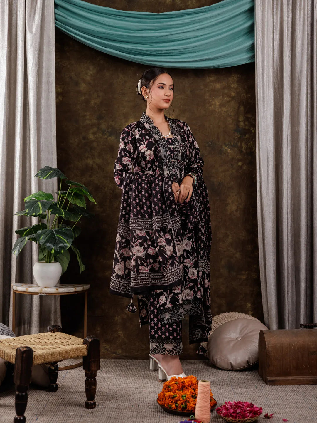 Yufta Black Floral Print Pure Cotton Beads Straight Kurta Dupatta Set With Lace Detailing - Distacart
