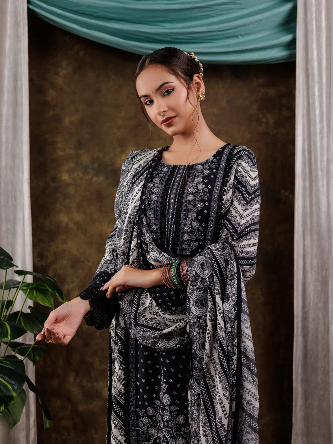 Yufta Black Hand Embroidery Silk Straight Kurta And Trouser With Dupatta Set