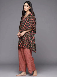 Thumbnail for https://cdn.shopify.com/s/files/1/0341/4805/7228/files/black-printed-cotton-night-suit-libas-2-27531310629014.jpg?v=1738657047