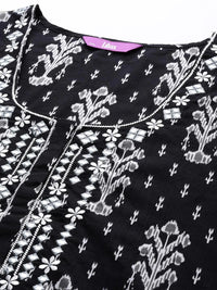 Thumbnail for https://cdn.shopify.com/s/files/1/0341/4805/7228/files/black-yoke-design-cotton-straight-kurta-libas-4-27531502813334.jpg?v=1739541695