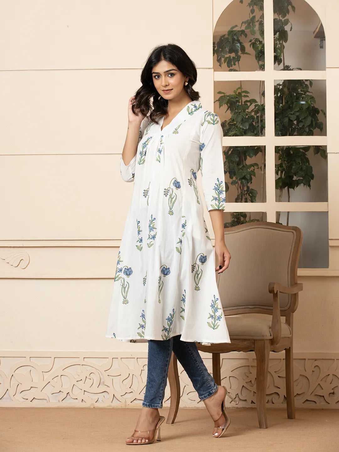Yufta Blue & White Cotton Floral Print Aline Kurta - Distacart