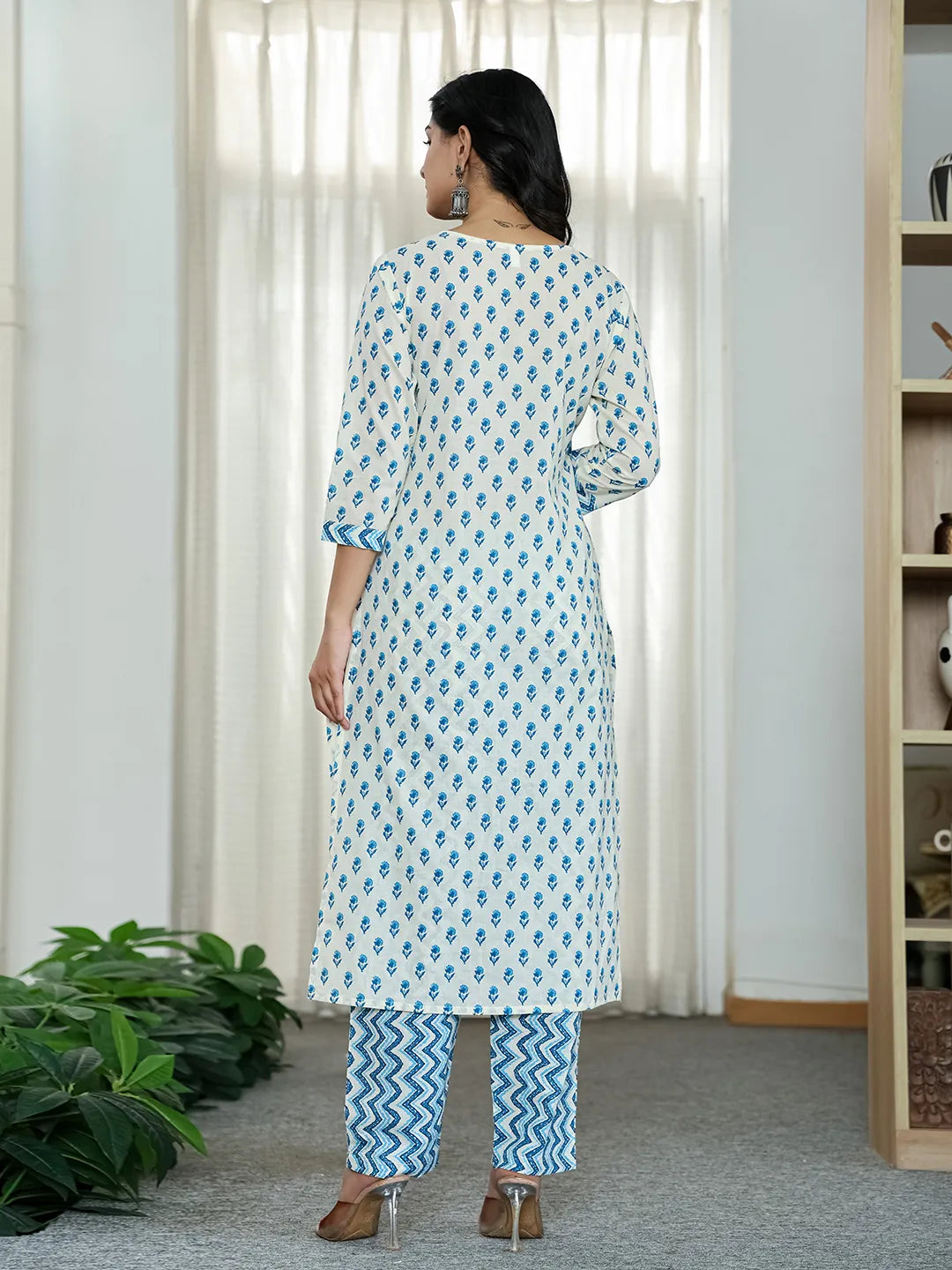 Yufta Blue And White Ethnic Motifs Straight Kurta Trouser Dupatta Set