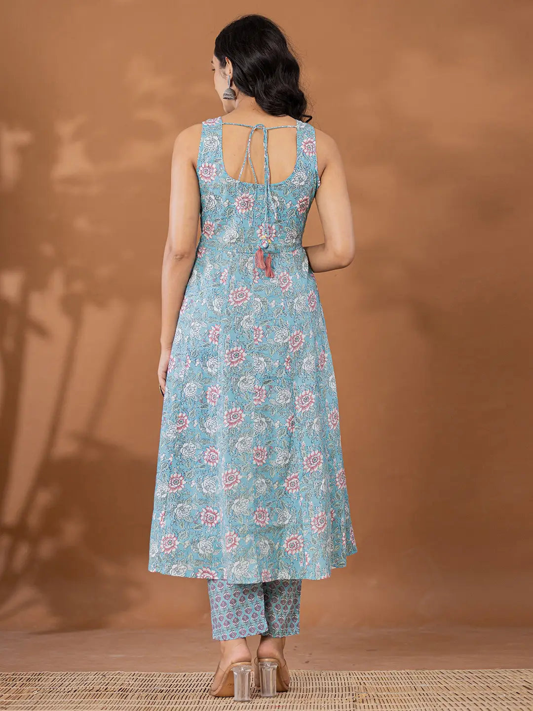 Yufta Blue Cotton Anarkali Square Neck Kurta Dupatta Set