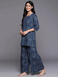 Thumbnail for https://cdn.shopify.com/s/files/1/0341/4805/7228/files/blue-printed-cotton-night-suit-libas-2-27531001004182.jpg?v=1738399690