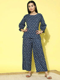 Thumbnail for https://cdn.shopify.com/s/files/1/0341/4805/7228/files/blue-printed-cotton-night-suit-libas-2-27556339417238.jpg?v=1738760140