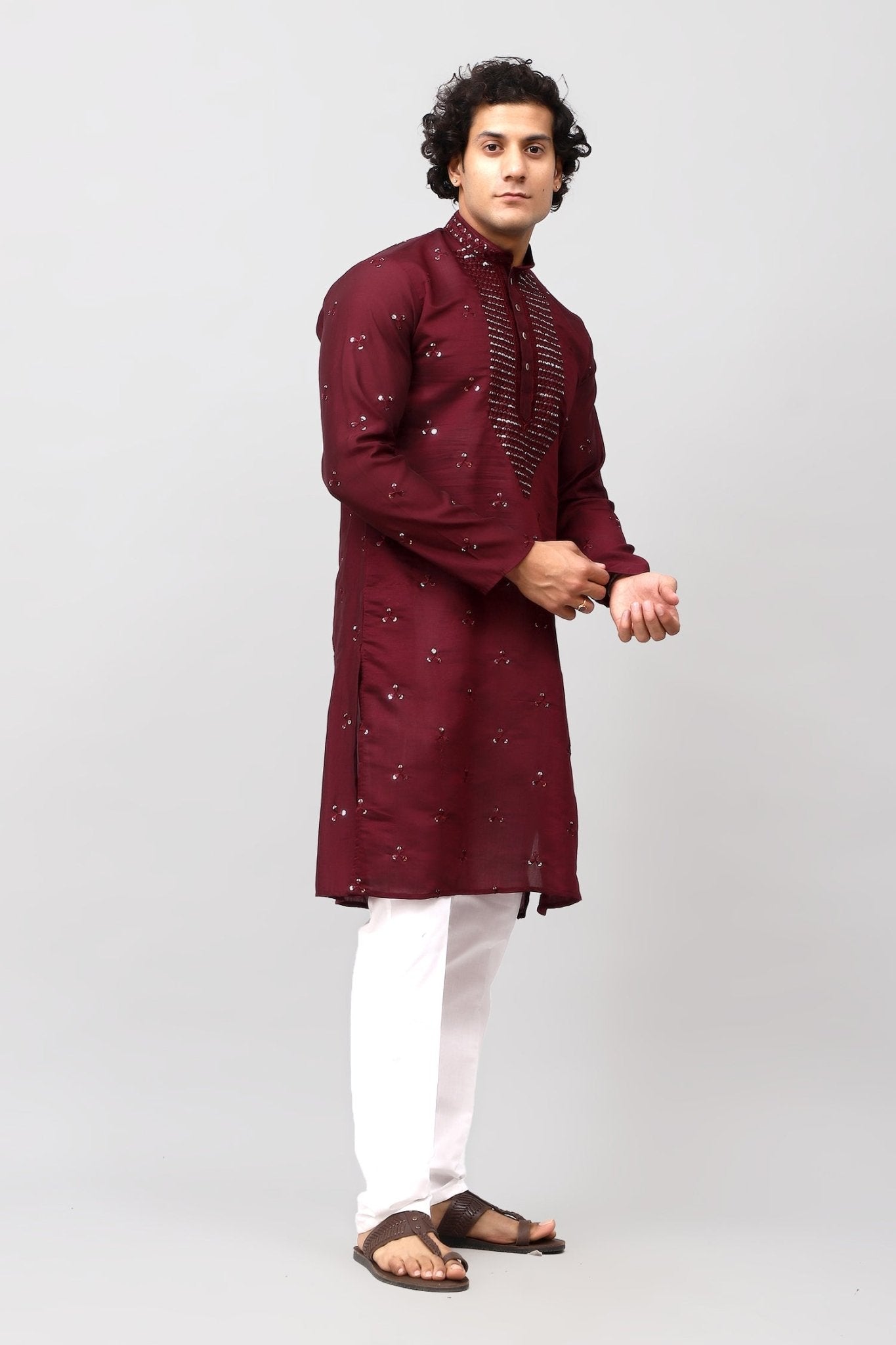 Bluesaanchi Men's Maroon Kurta Set with Embroidery Motif - Distacart