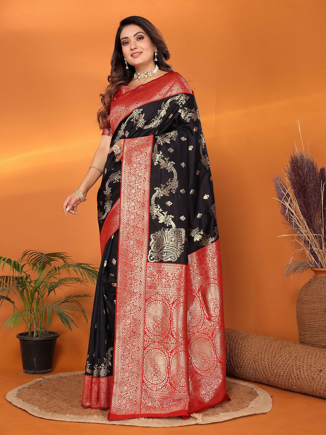 Joban Fashion Banarasi Black Woven Soft Silk Saree