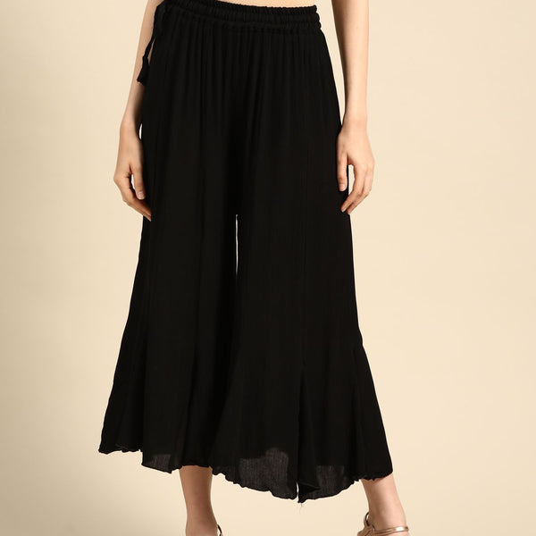 TAG 7 Women Black Solid Flared Cropped Palazzos - Distacart
