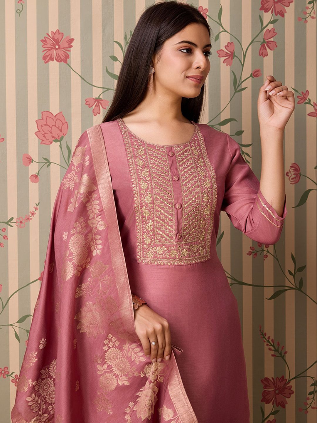 Ode by House of Pataudi Floral Yoke Design Regular Mirror Work Kurta & Trousers & Dupatta - Distacart