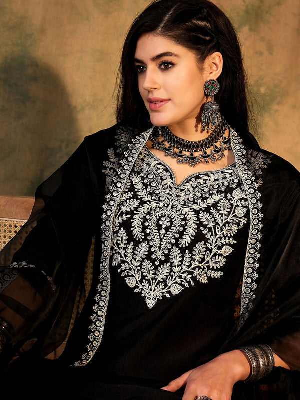 Indo Era Floral Yoke Design Regular Thread Work Kurta With Trousers & Dupatta