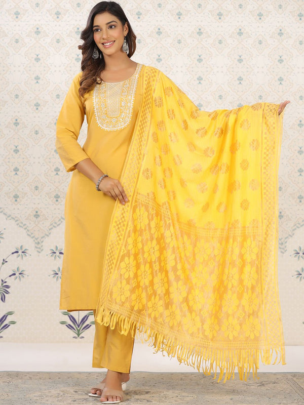 Ode by House of Pataudi Floral Yoke Design Regular Kurta with Trousers & Dupatta - Distacart