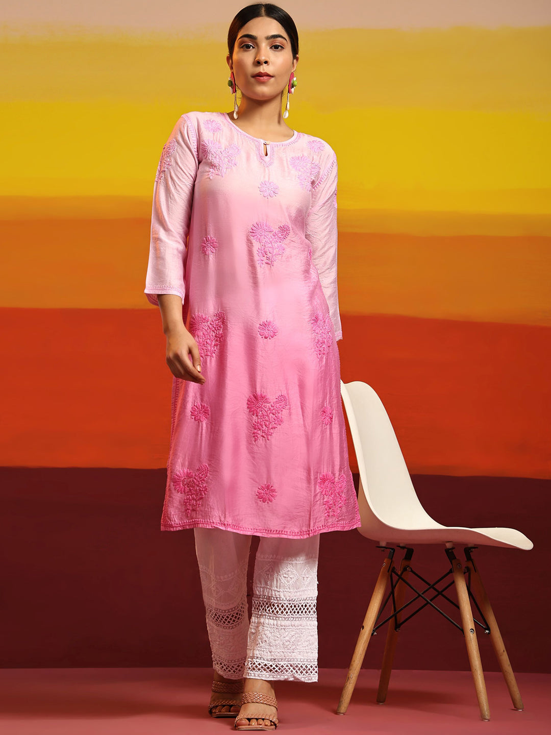 HOUSE OF KARI Floral Chikankari Embroidered Kurta - Distacart