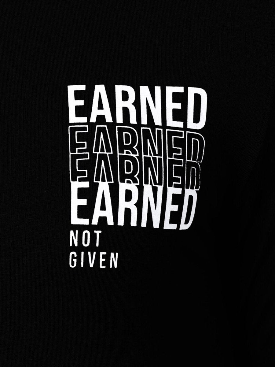 Alcis Typography Printed Dry Tech Slim Fit T-Shirt - Distacart