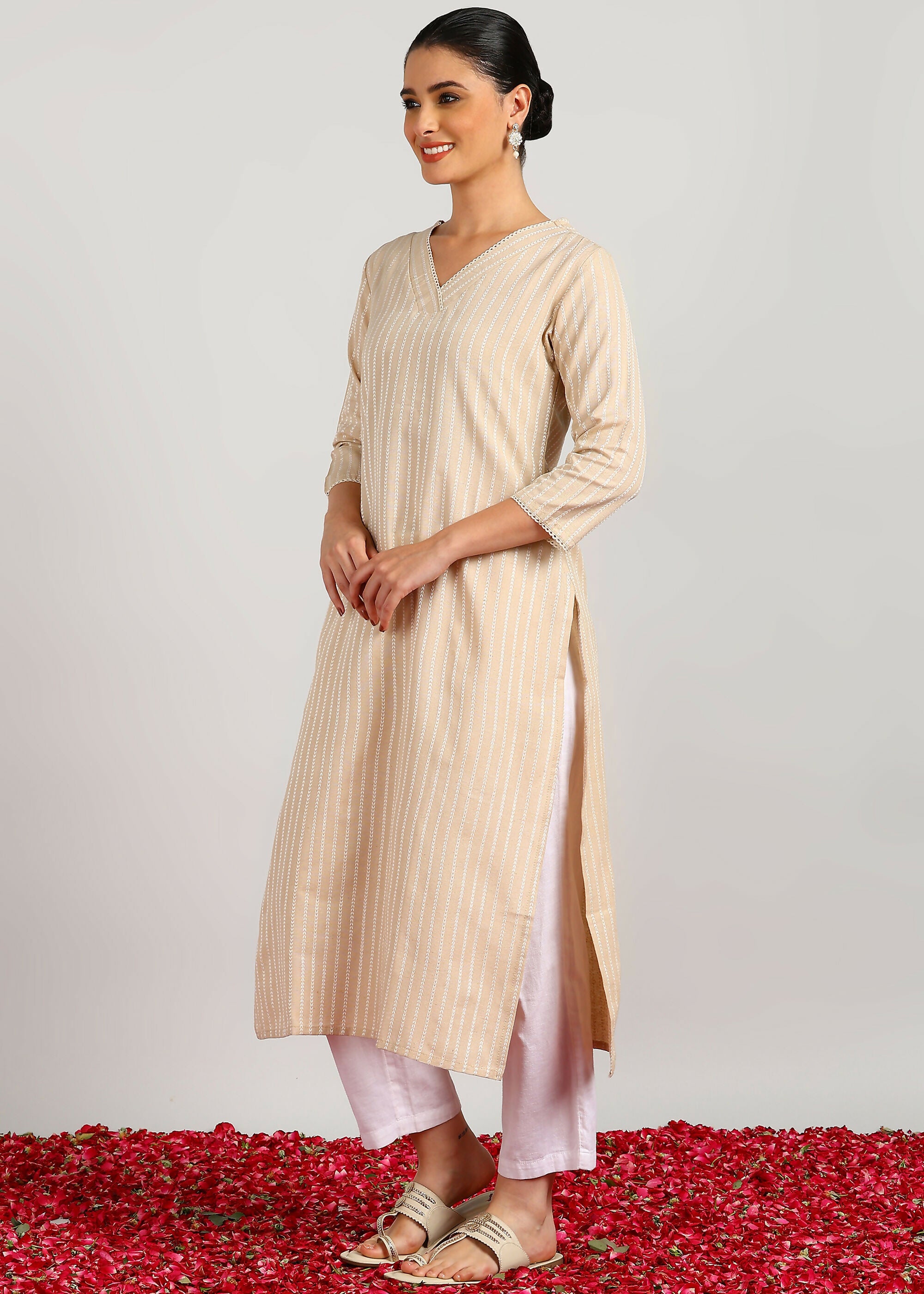 Aavyora Women's Beige Woven Striped V-Neck Kurta