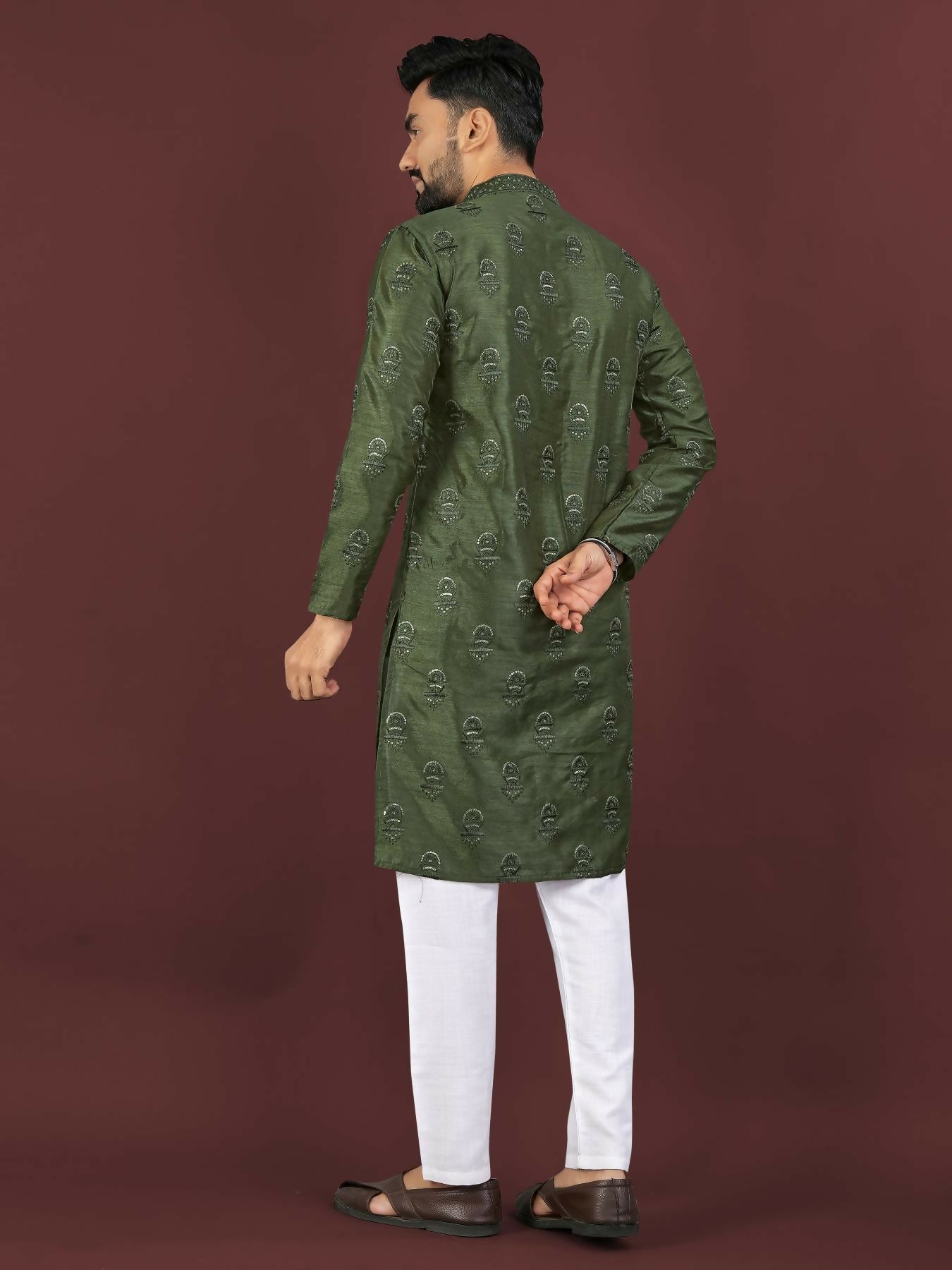 Anaita Green Embroidered Silk Straight Kurta - Distacart