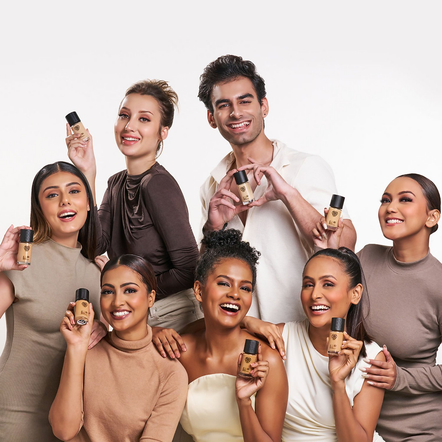 PAC Studio HD Liquid Foundation - 3.3 - Distacart