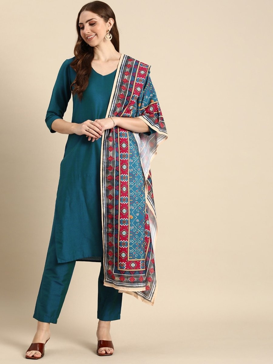 Anouk Women Solid Regular Kurta with Trousers & With Dupatta - Distacart