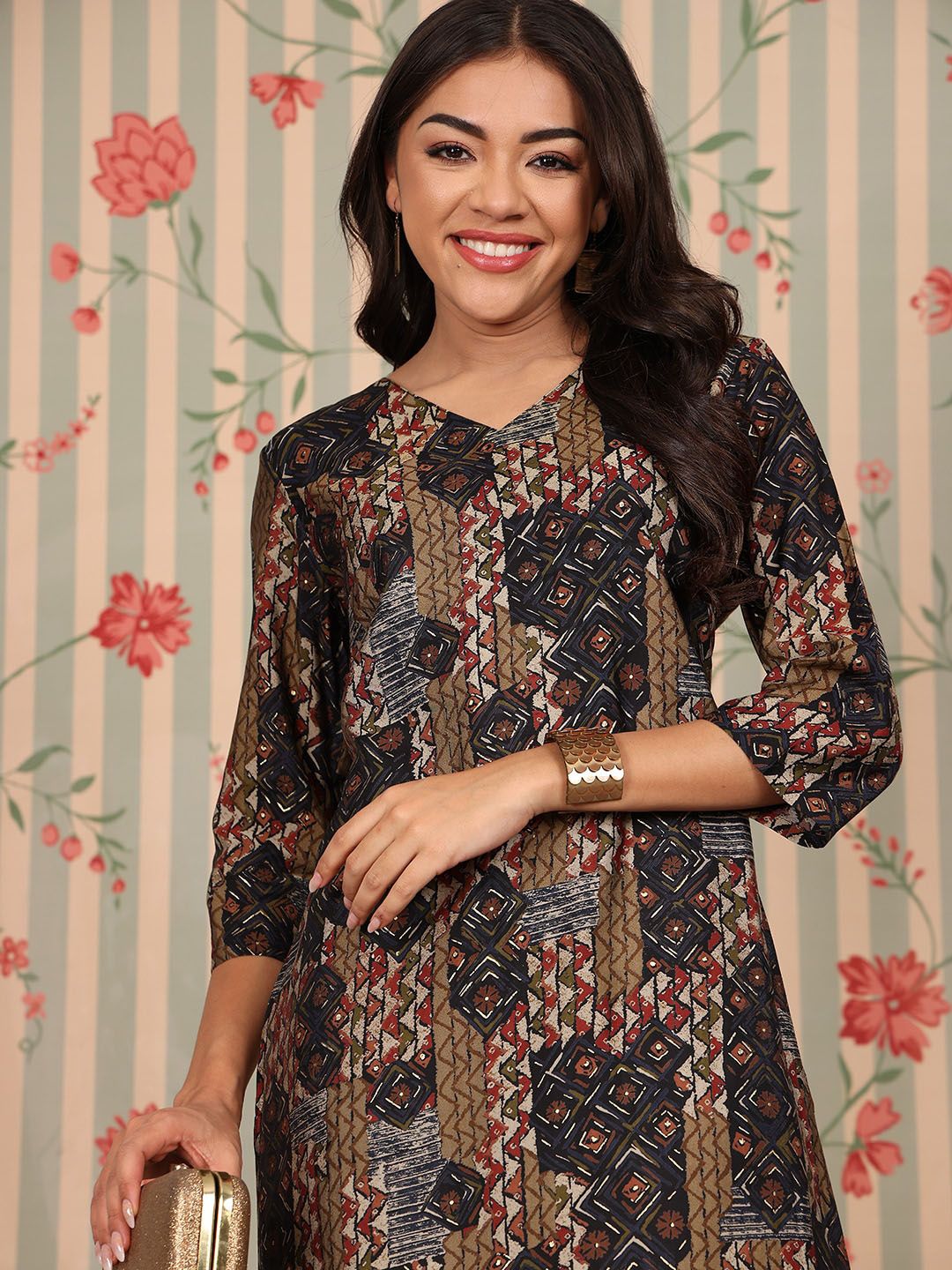Ode by House of Pataudi V Neck Printed Regular Chanderi Silk Kurta with Trousers - Distacart