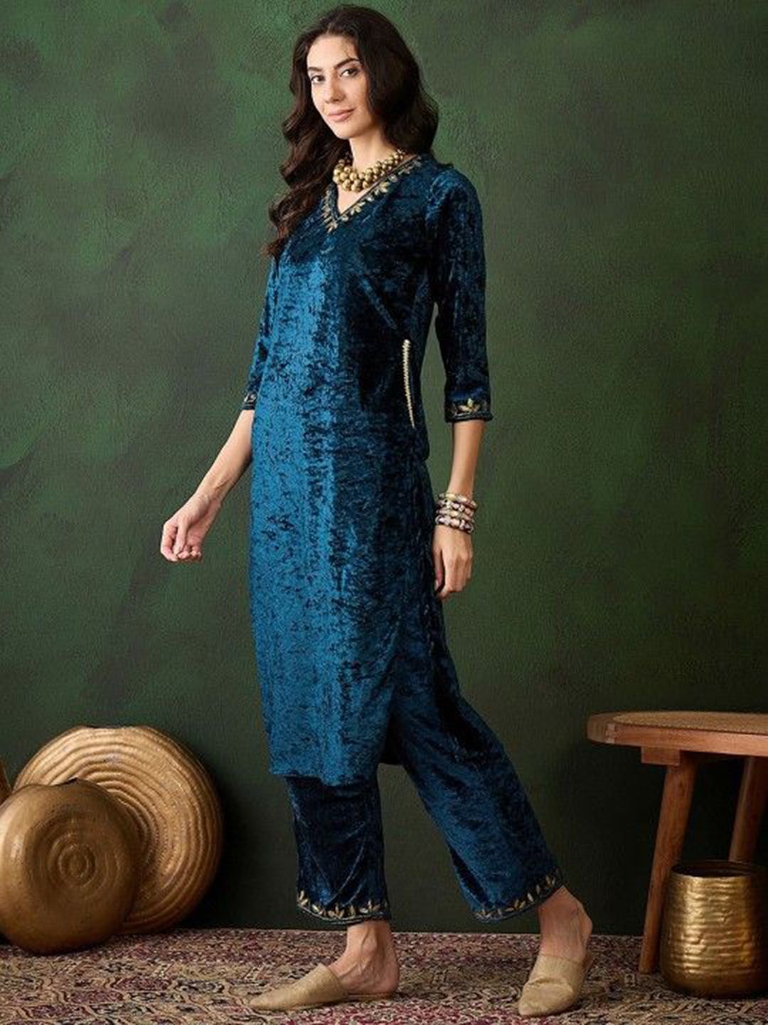 Sangria Yoke Design Velvet Straight Kurta