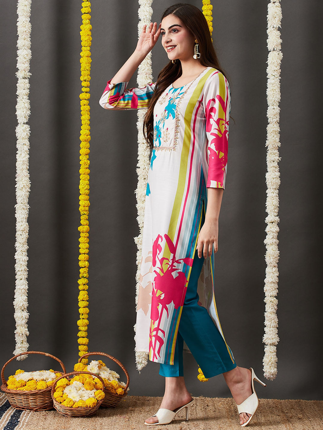 Kalini Floral Printed Thread Work Detailed Straight Kurta & Trouser With Dupatta - Distacart