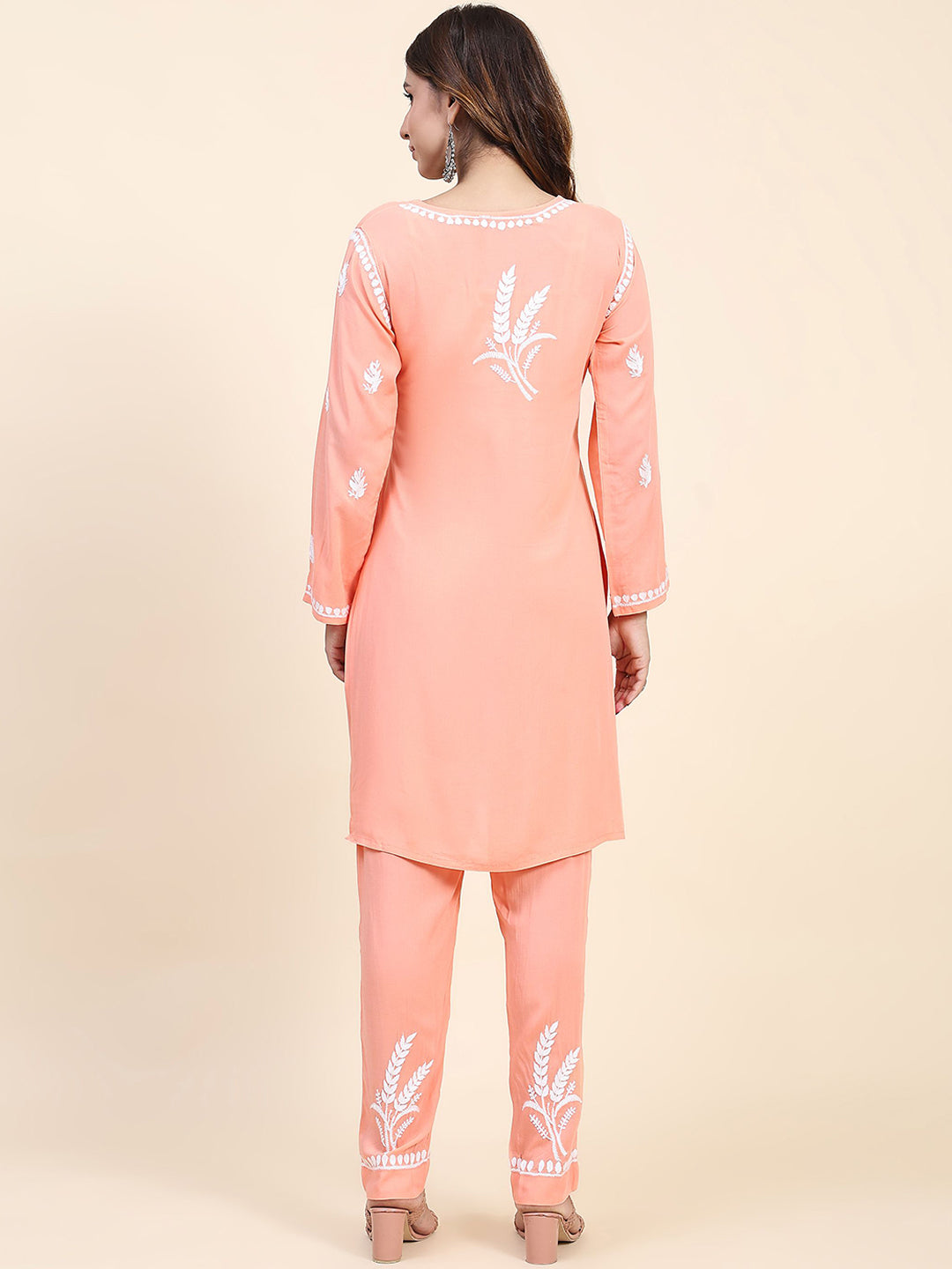 HOUSE OF KARI Floral Embroidered Chikankari Pure Cotton Kurta with Trousers - Distacart