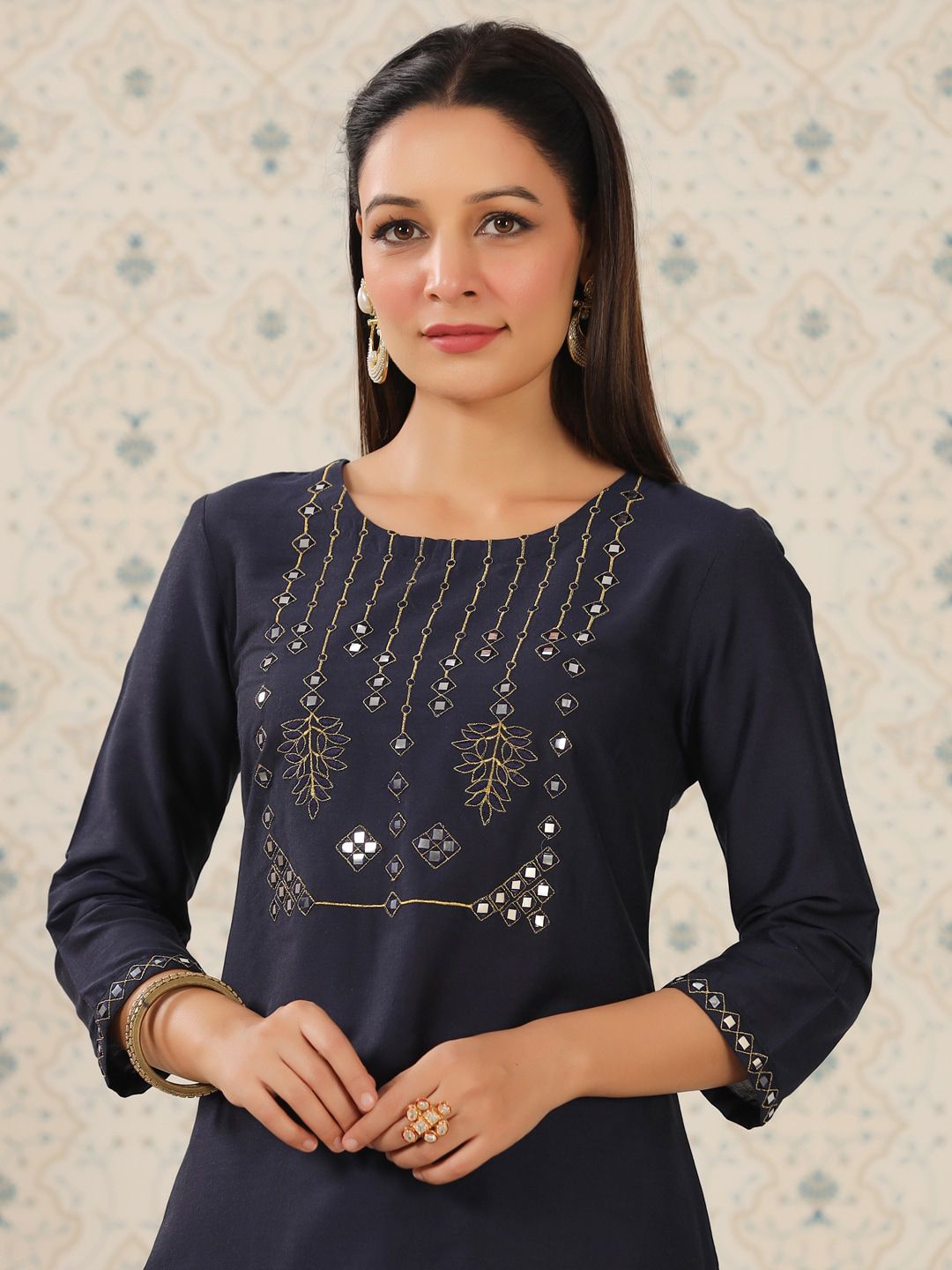 Ode by House of Pataudi Geometric Yoke Design Regular Thread Work Kurta With Trousers - Distacart