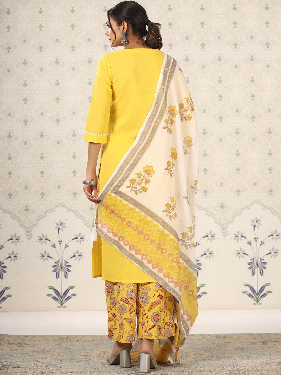 Ode by House of Pataudi Round Neck Floral Regular Thread Work Pure Cotton Kurta Set - Distacart