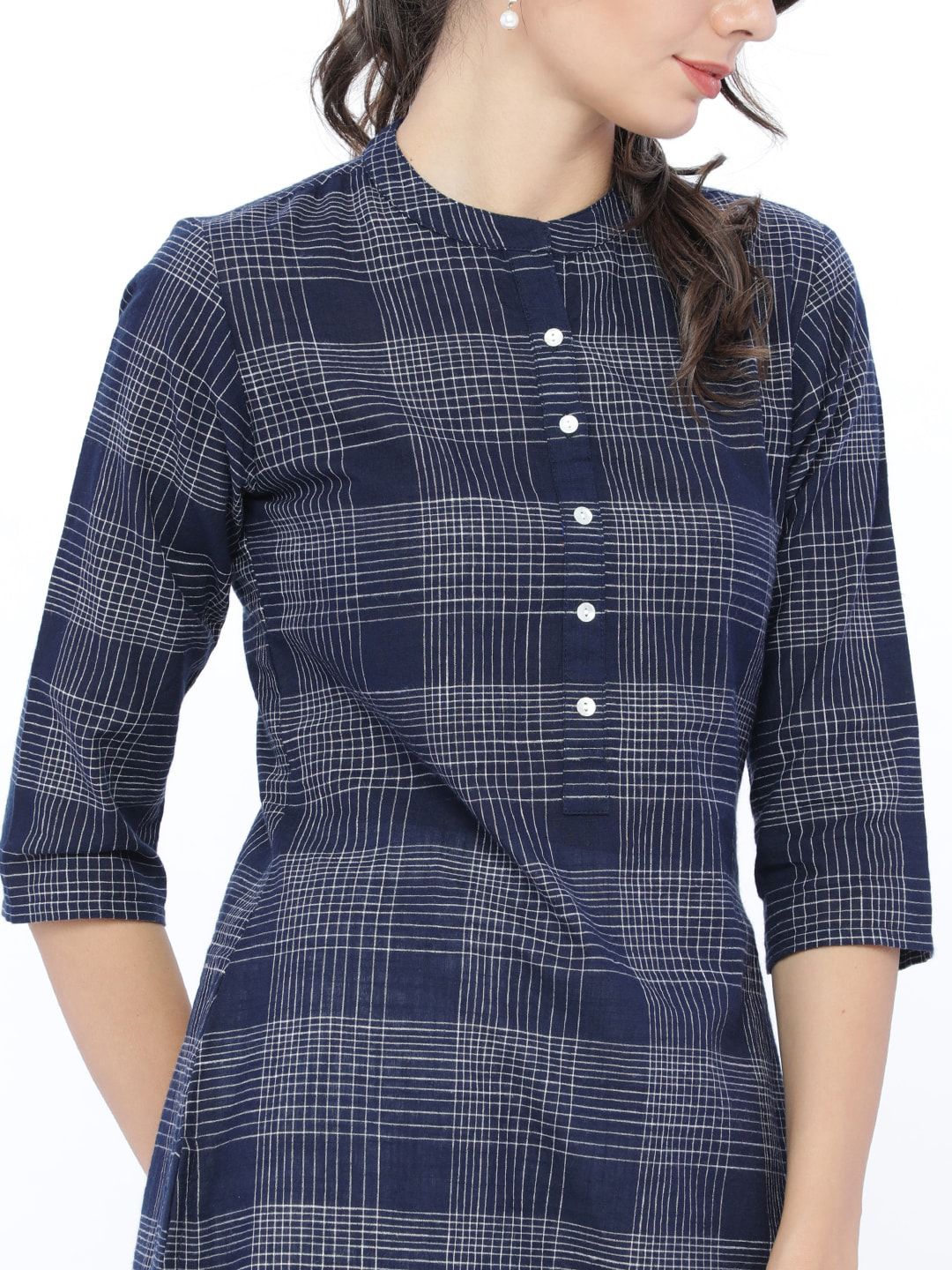 Vishudh Women Navy Blue Checked Kurta - Distacart
