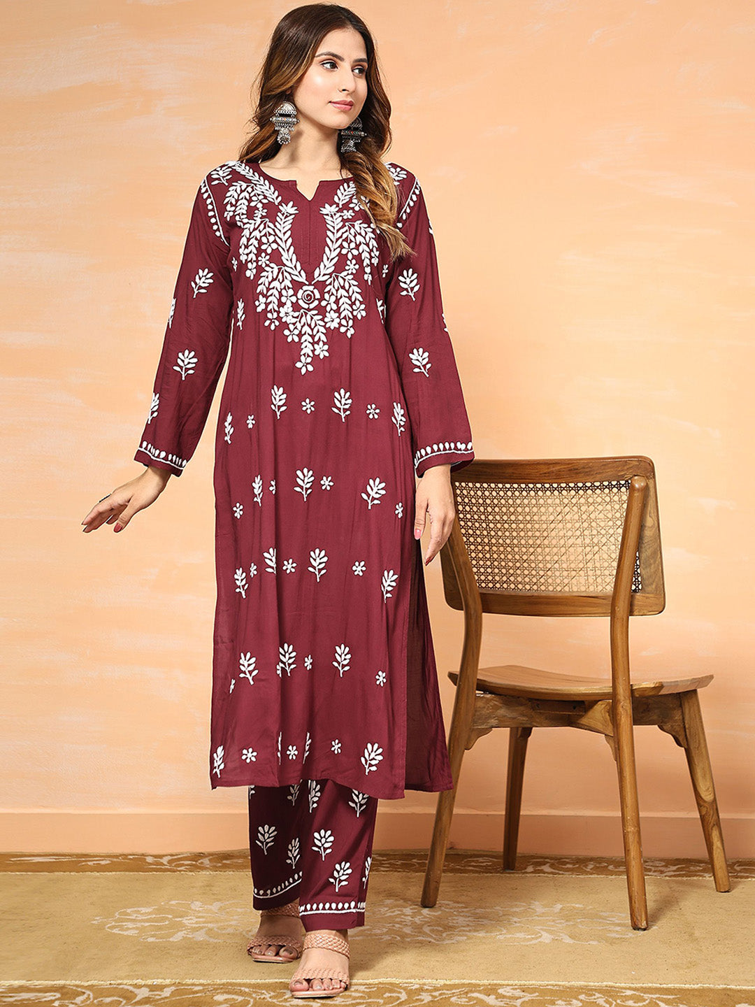 HOUSE OF KARI Floral Embroidered Chikankari Pure Cotton Straight Kurta With Trousers - Distacart