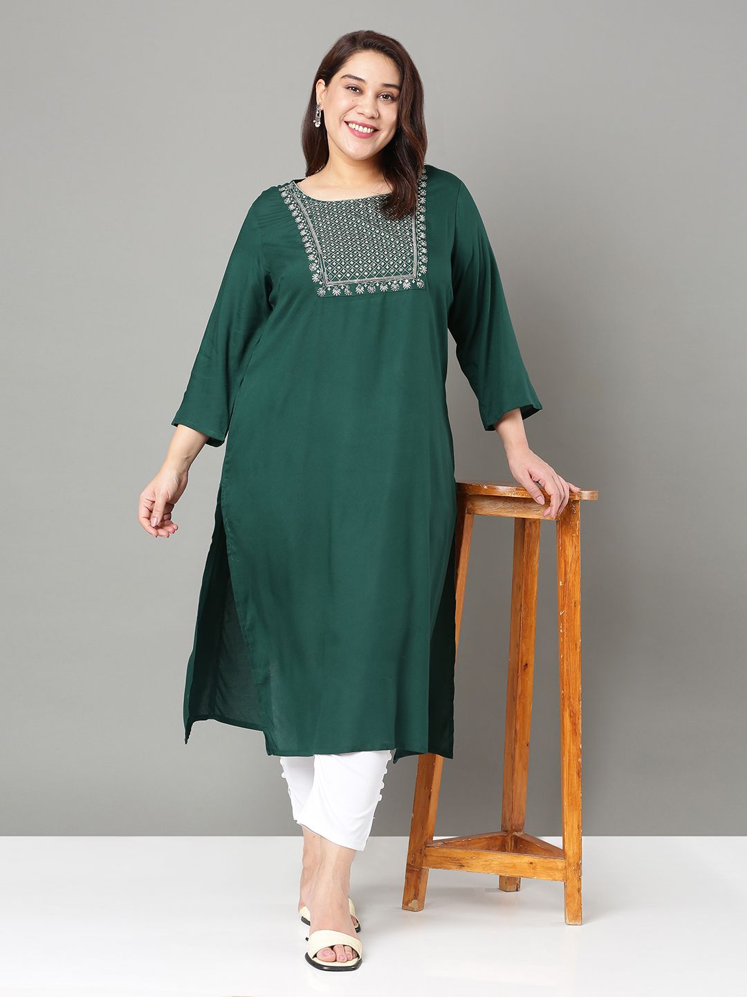 Sztori Plus Size Floral Yoke Design Thread Work Straight Kurta - Distacart