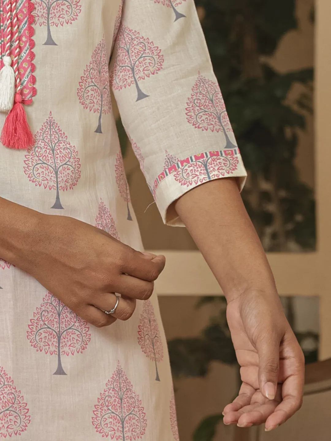Yufta Cotton Pink And White Kurta Dupatta Set