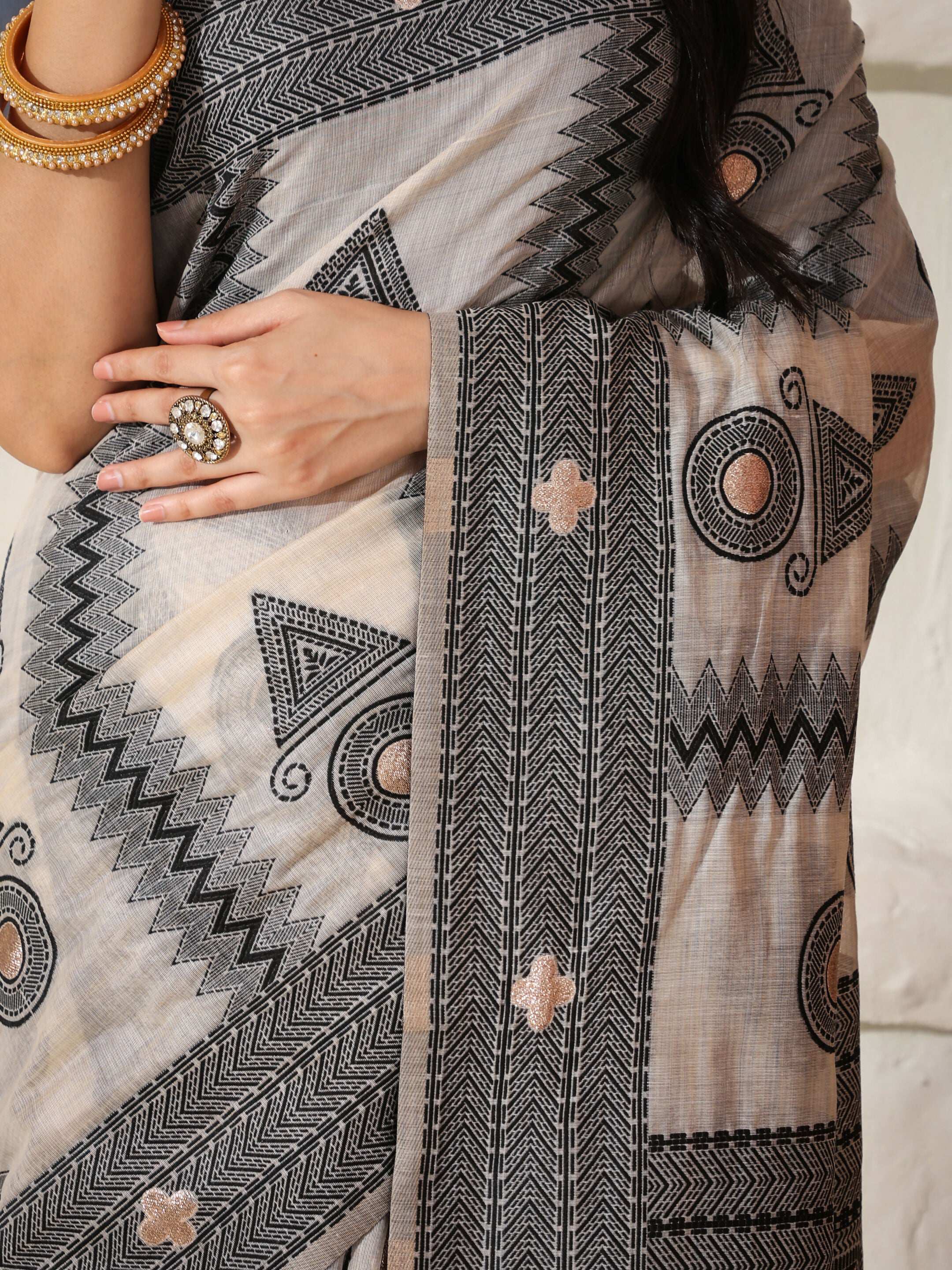 Astita Linen Cotton Black & Cream Saree