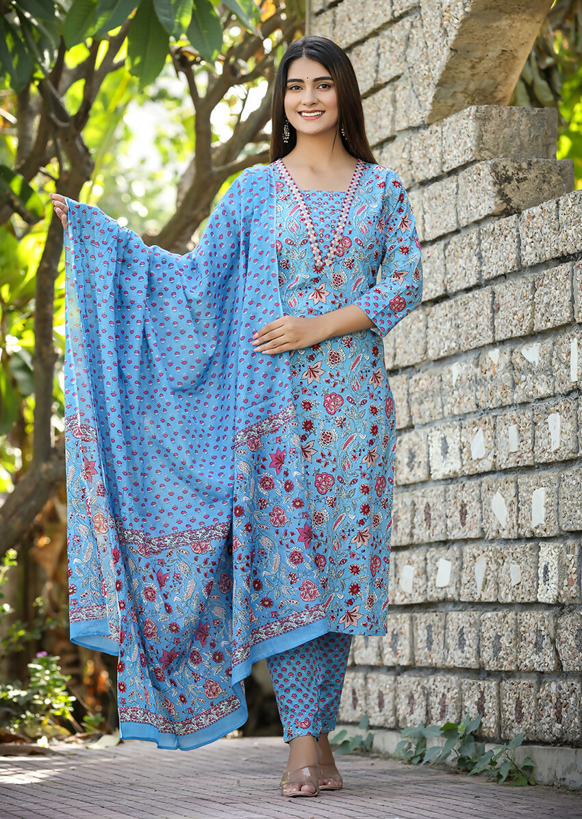 Kaajh Women's Blue Printed Kurta Pant Set With Dupatta - Distacart