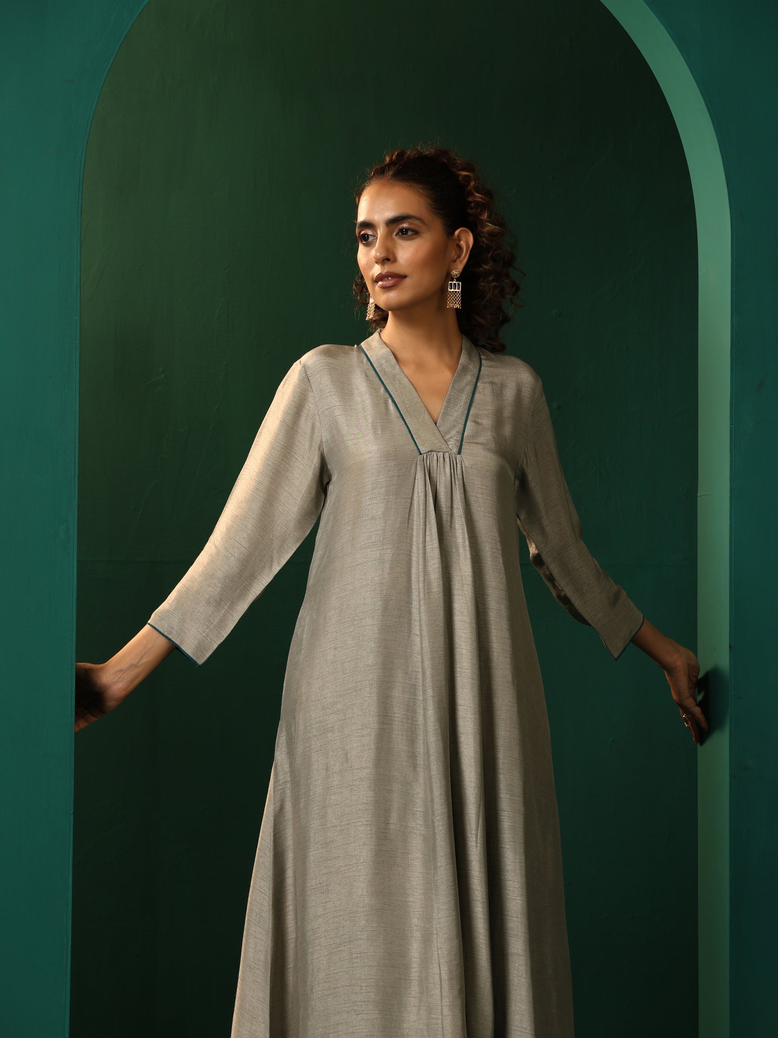 trueBrowns Grey Silk Front Gathered Kurta Pant Set - Distacart
