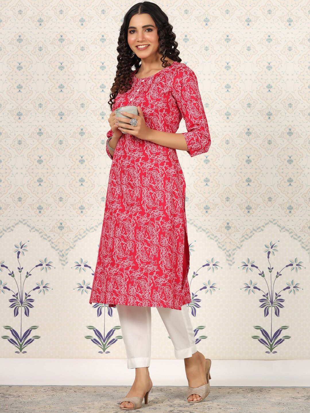 Ode by House of Pataudi Printed Round Neck Straight Kurta - Distacart