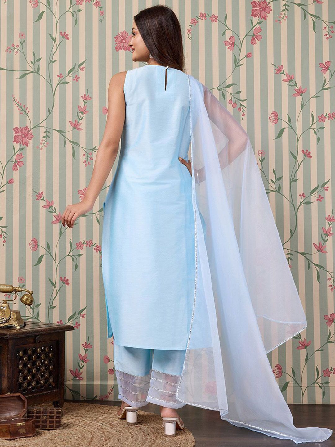 Ode by House of Pataudi Regular Kurta with Trousers - Distacart