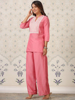 Thumbnail for Ode by House of Pataudi Floral Embroidered Regular Thread Work Kurta with Trousers - Distacart