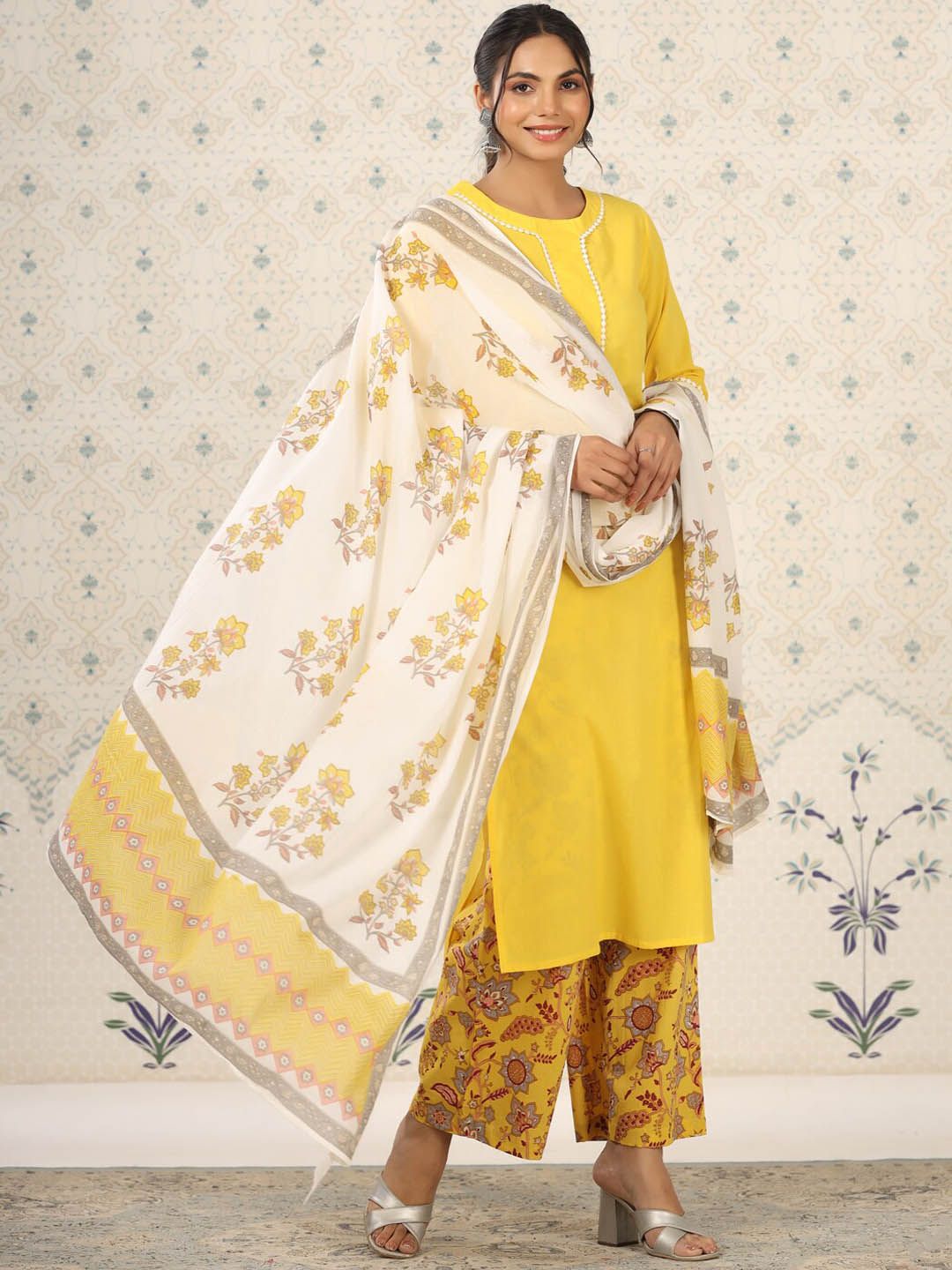 Ode by House of Pataudi Round Neck Floral Regular Thread Work Pure Cotton Kurta Set - Distacart