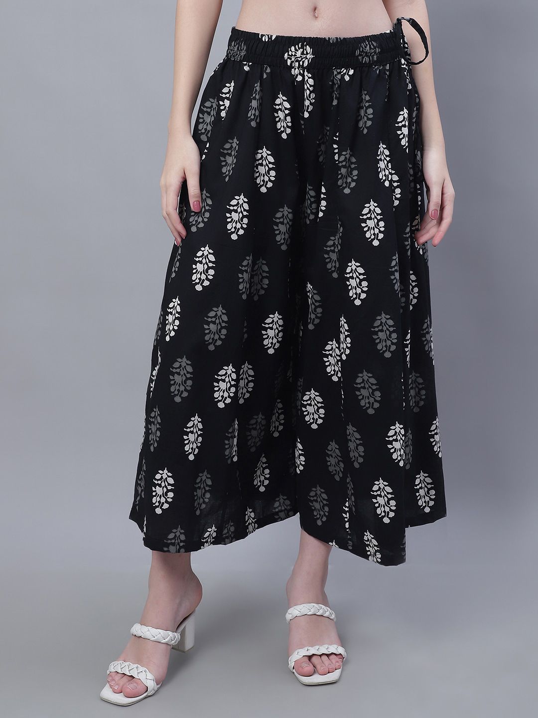 TAG 7 Women Floral Printed Flared Palazzos - Distacart