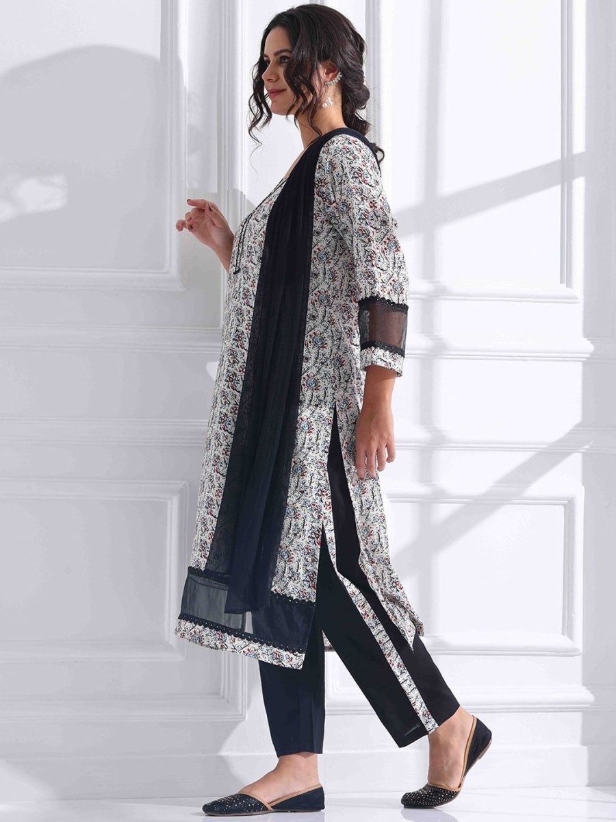 Anouk Women Floral Printed Kantha Work Pure Cotton Kurta with Trousers & With Dupatta