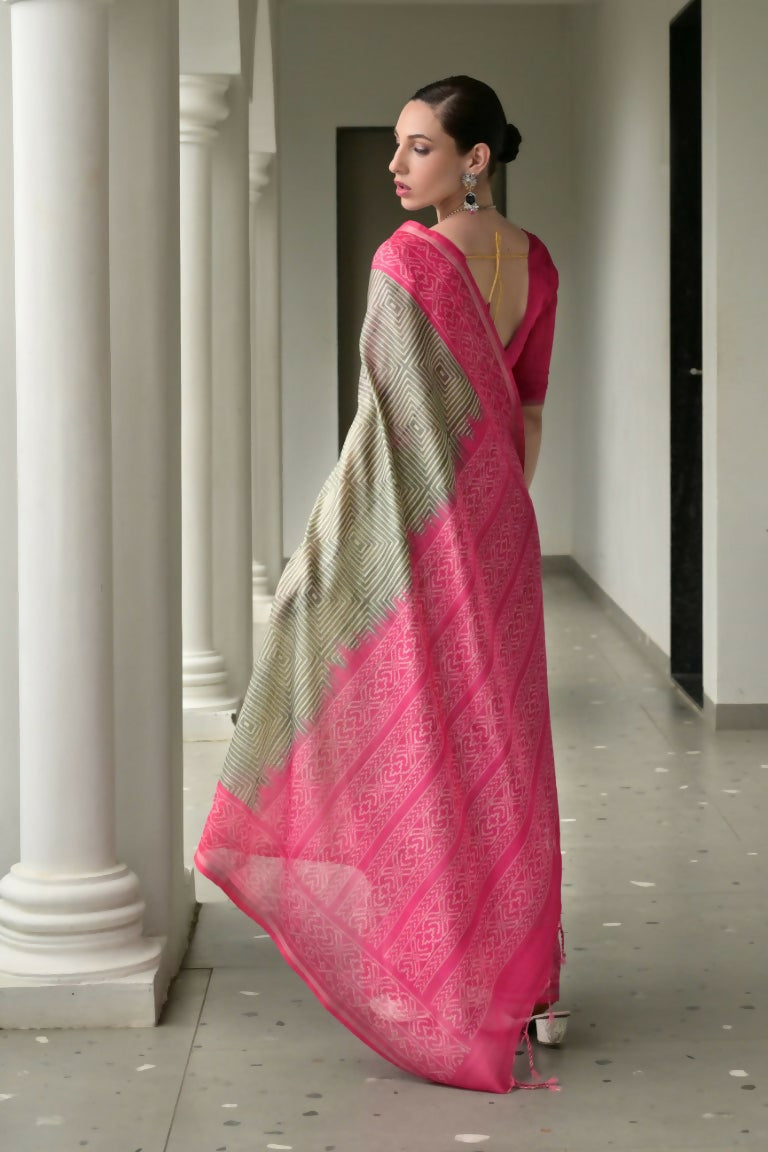 Vishnu Weaves Women's Pink Soft Tussar Silk Printed Saree with Blouse