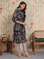 Thumbnail for Ode by House of Pataudi Floral Printed Regular Chanderi Silk Kurta with Trousers - Distacart