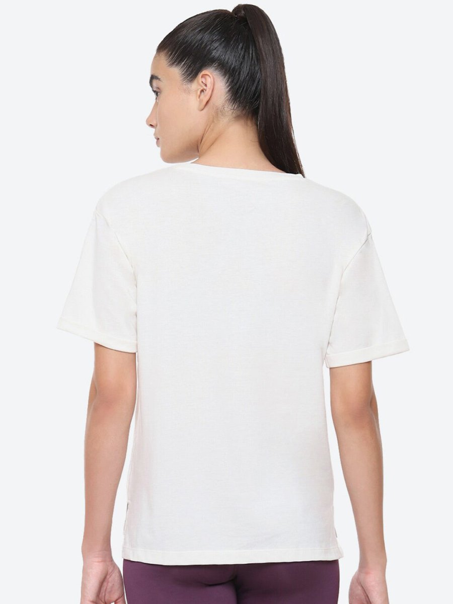 ASICS Training Core Relaxed Graphic Round Neck T-Shirt - Distacart