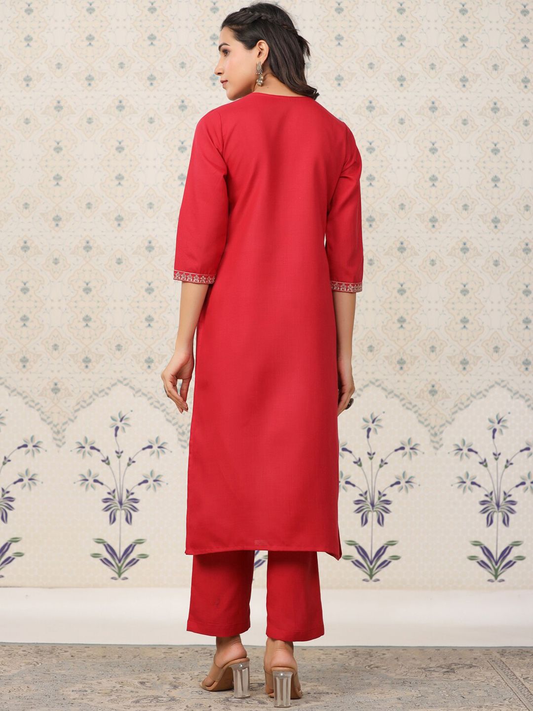 Ode by House of Pataudi Ethnic Motifs Yoke Design Sequinned Kurta with Trousers - Distacart