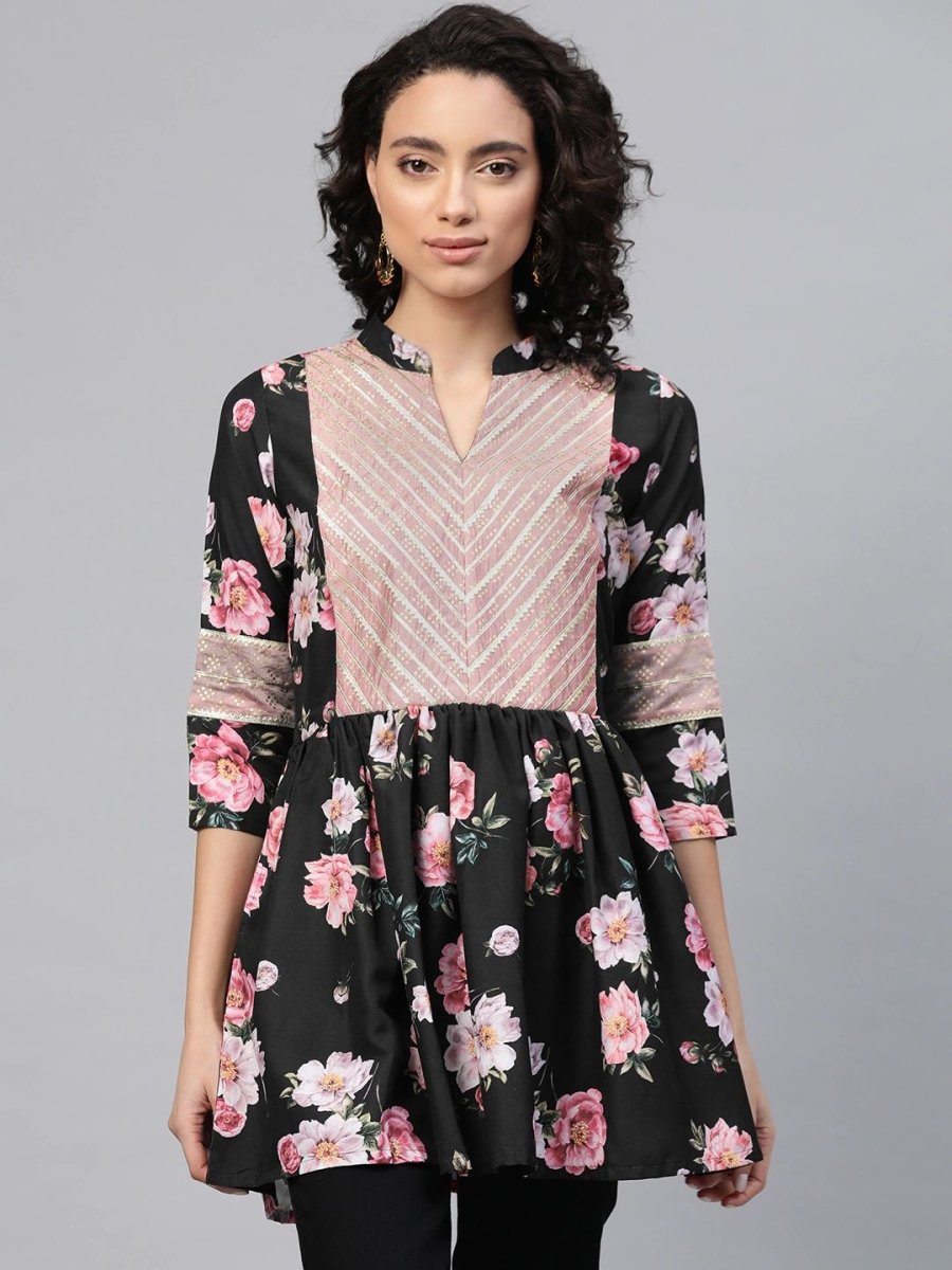 Ahalyaa Women Black Rayon Floral Print Tunic