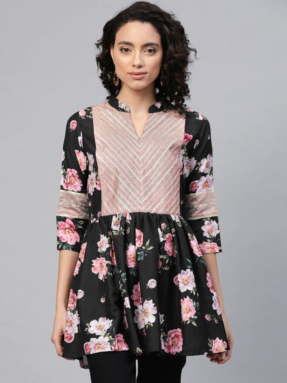 Ahalyaa Women Black Rayon Floral Print Tunic