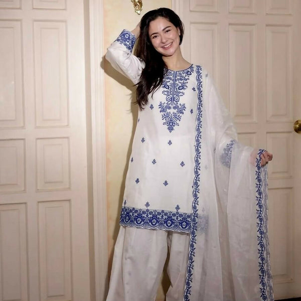 Teeya Creation Womens Trendy Stylish Embroidery Thread Work Kurta Set - Dista