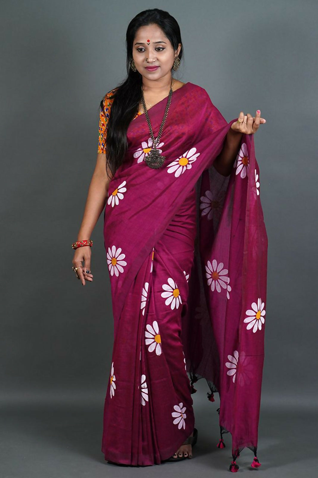 Exclusive Collection Maroon Pure Cotton Saree With Sunflower Design